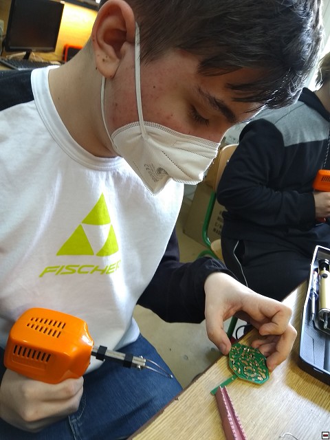 img00002.jpg