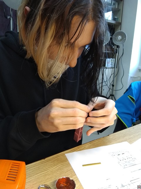 img00004.jpg