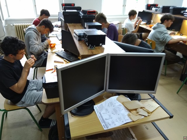 img00014.jpg