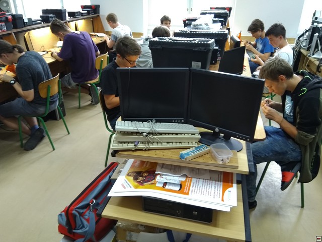 img00015.jpg