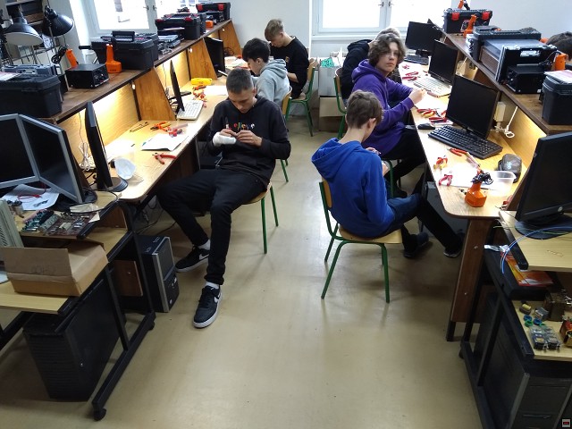 img00002.jpg