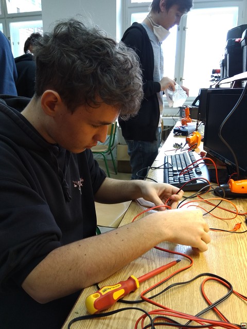 img00015.jpg