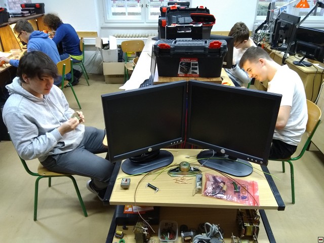 img00010.jpg