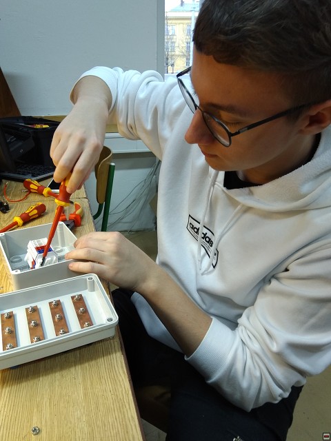 img00005.jpg